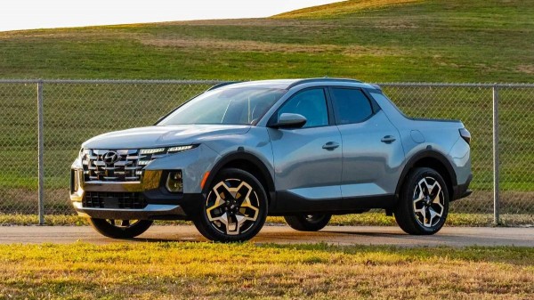 Компания Hyundai пожертвовала четыре пикапа Hyundai Santa Cruz одноименному городу Компания Hyundai пожертвовала четыре пикапа Hyundai Santa Cruz одноименному городу