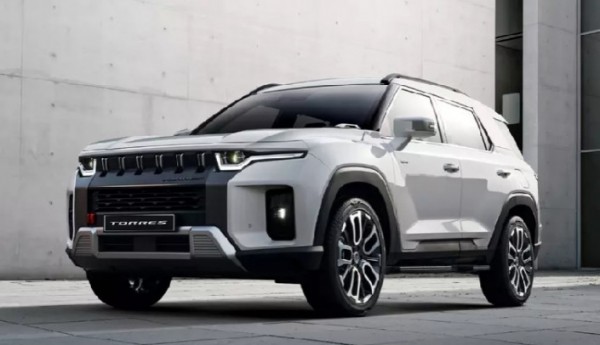 В Россию привезли кроссовер SsangYong Torres