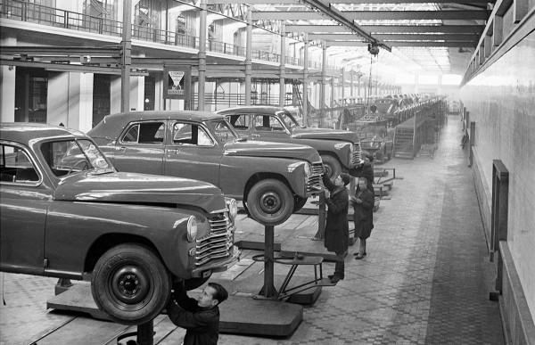 
            Стоила 26 зарплат. Легендарному автомобилю &laquo;Победа&raquo;&nbsp;исполнилось 77 лет
        