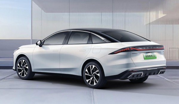 Представлен мощный гибридный седан Geely Galaxy L6 Представлен мощный гибридный седан Geely Galaxy L6