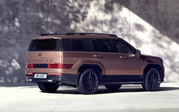 Hyundai показал новый Santa Fe &ndash; он квадратный
