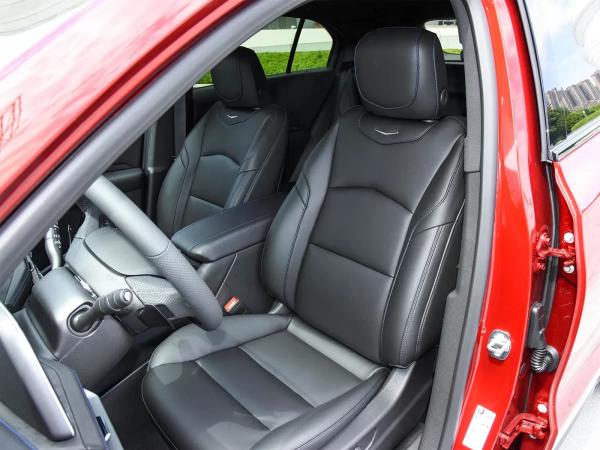 Кроссовер XT4 Кроссовер XT4
