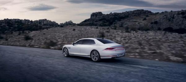 Седан Genesis G90 начал продаваться в Европе в роли конкурента Mercedes-Benz S-Class
