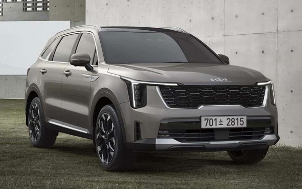 Первые фото обновленного Kia Sorento