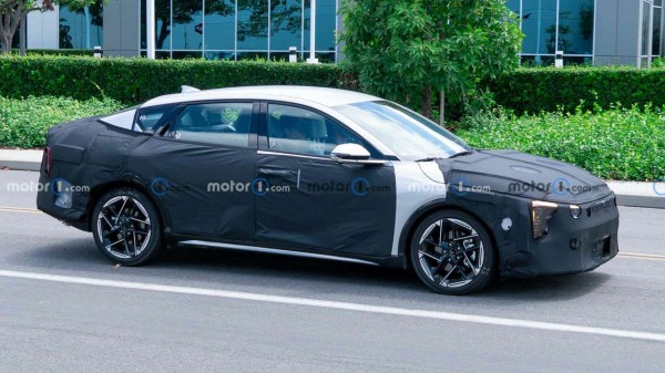 Kia готовит новый K4