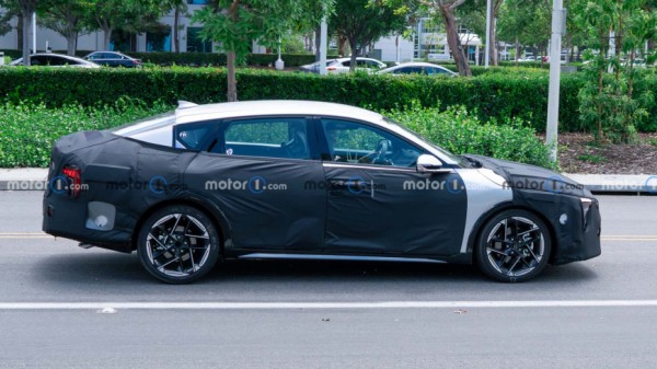 Новое поколение седана Kia Forte, может называться K4
