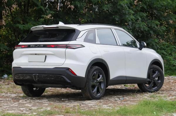 Компакт-кроссовер X55