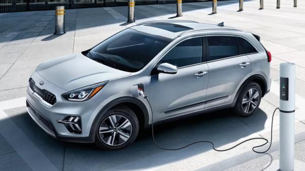KIA отзывает все гибридные Kia Niro 2018-2022 годов из-за риска возгорания