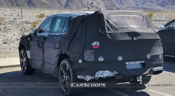 Электровнедорожник Genesis GV90 2025 года показан на шпионских фото 