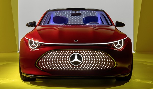 Будущий Mercedes-Benz CLA и 2500 звездочек Будущий Mercedes-Benz CLA и 2500 звездочек