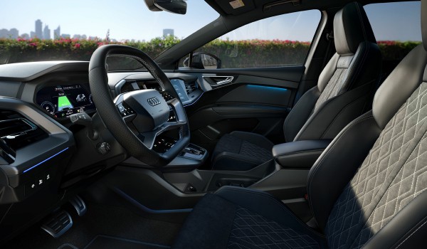 Audi Q4 e-tron подвергся техническому обновлению и подорожал Audi Q4 e-tron подвергся техническому обновлению и подорожал