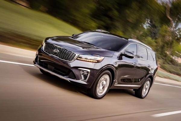 Kia отзывает модель Kia Sorento 2019 года из-за проблемы с камерой заднего вида