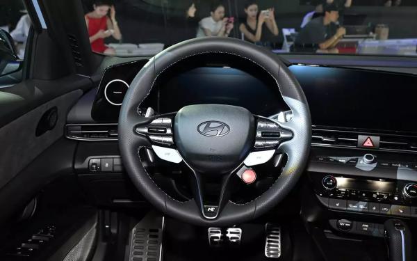 Hyundai Elantra N: стиль и скорость по доступной цене