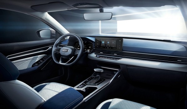 На российский рынок выходит седан Geely Emgrand На российский рынок выходит седан Geely Emgrand