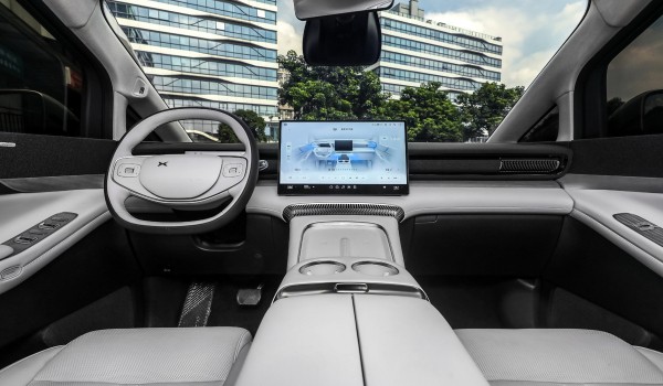 Xpeng X9 стал первым минивэном марки Xpeng X9 стал первым минивэном марки