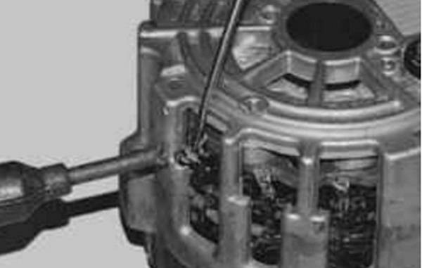 Генератор Chevrolet Lanos 15 Генератор Chevrolet Lanos 15