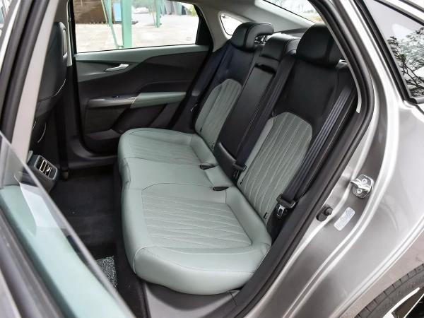 Седан Lamore от Changan