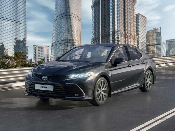 В России нашли новые цены на Kia Sportage и Toyota Camry из параимпорта 