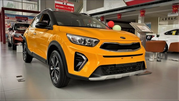 В РФ стартовали продажи нового &laquo;неубиваемого&raquo; кроссовера KIA KX1 из Китая
