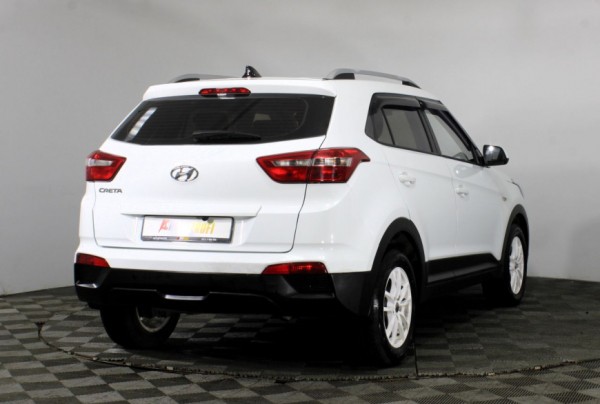 Эксперт &laquo;РГ&raquo; Зиновьев посоветовал россиянам выбирать Hyundai Creta с пробегом