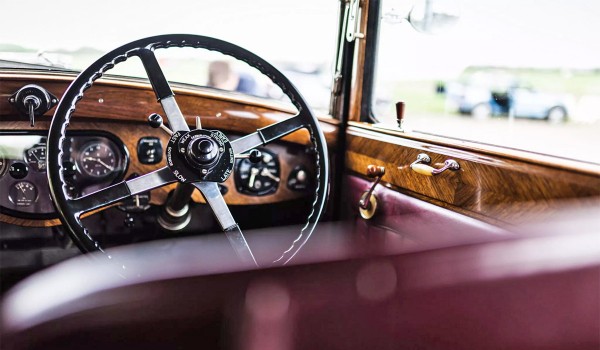 Актер превратил свой Rolls-Royce Phantom II в электромобиль Актер превратил свой Rolls-Royce Phantom II в электромобиль