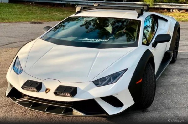 В России стал доступен внедорожный суперкар Lamborghini Huracan Sterrato