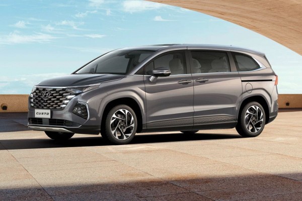 Hyundai Custo в России за месяц подорожал на 80 тысяч Hyundai Custo в России за месяц подорожал на 80 тысяч