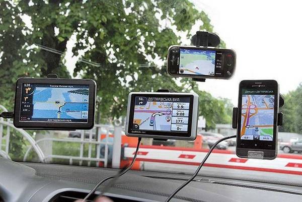 Выбираем автопланшет с регистратором, навигатором и антирадаром Выбираем автопланшет с регистратором, навигатором и антирадаром