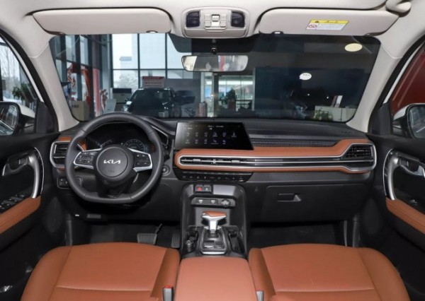 Бюджетный Kia Sportage из Китая в России подорожал на полмиллиона Бюджетный Kia Sportage из Китая в России подорожал на полмиллиона