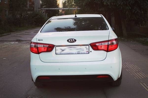 Что лучше - Kia Rio или Skoda Rapid? Европейцы против корейцев