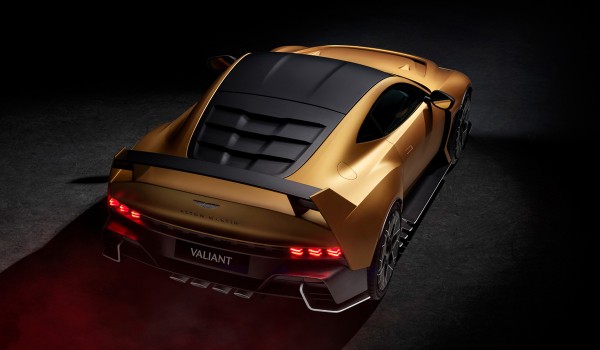 Суперкар Aston Martin Valiant продолжил дело 12-цилиндровой модели Valour Суперкар Aston Martin Valiant продолжил дело 12-цилиндровой модели Valour