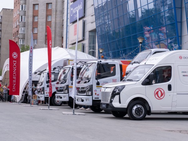 Автопробег среднетоннажных грузовиков DONGFENG &laquo;Следуй за солнцем&raquo; достиг шестой остановки!