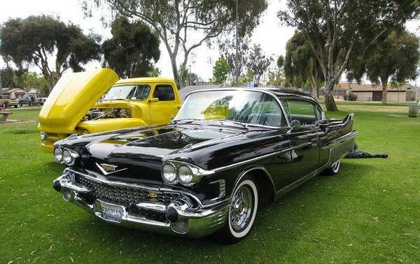 История Cadillac История Cadillac