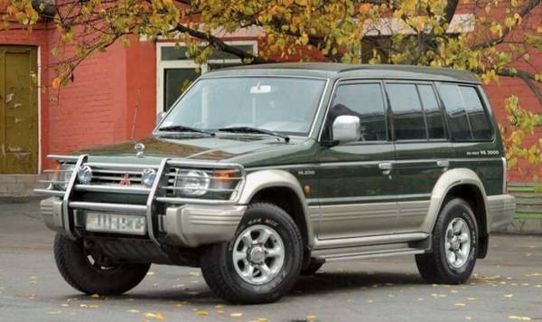 Японский внедорожник Mitsubishi Pajero 2
