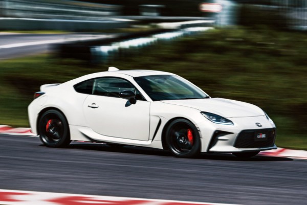Toyota GR86 и Subaru BRZ: двойная доработка и одна спецверсия Toyota GR86 и Subaru BRZ: двойная доработка и одна спецверсия