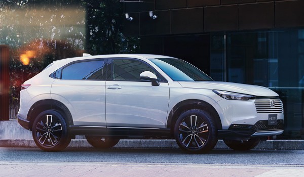 Кроссовер Honda HR-V подвергся легкому рестайлингу