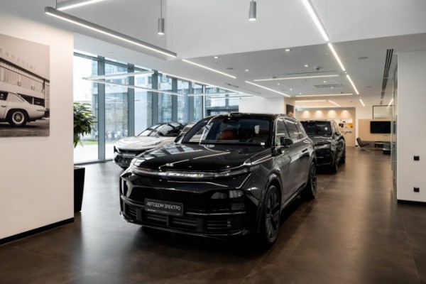 В Москве открылся мультибрендовый дилерский центр «АВТОДОМ Сити» В Москве открылся мультибрендовый дилерский центр «АВТОДОМ Сити»