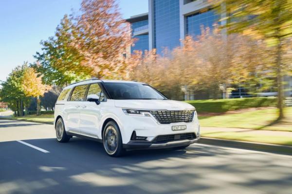 Что не так с раздвижными дверьми в Kia Carnival и почему из-за них на компанию подали в суд Что не так с раздвижными дверьми в Kia Carnival и почему из-за них на компанию подали в суд