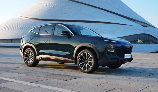 Кроссовер Jetour Dashing для России обрел &laquo;автомат&raquo; и полный привод