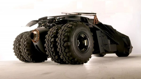 Бэтмобиль Tumbler из фильмов Нолана станет мелкосерийным Бэтмобиль Tumbler из фильмов Нолана станет мелкосерийным