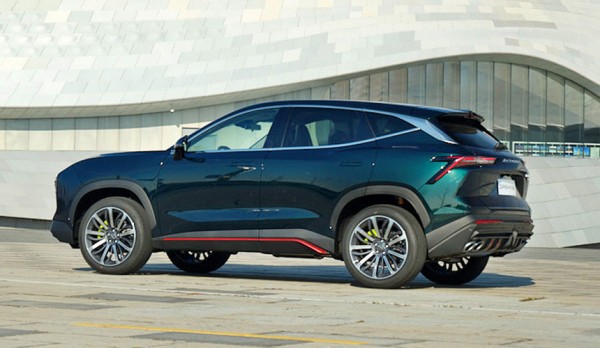 Кроссовер Jetour Dashing для России обрел &laquo;автомат&raquo; и полный привод