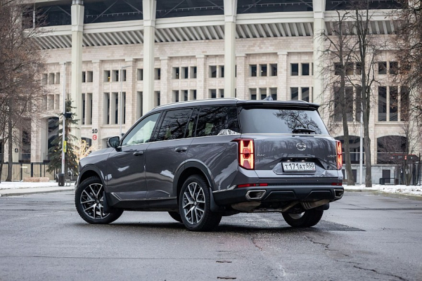 Американский комфорт и 11 литров масла на сотню: тест-драйв GAC GS8 Американский комфорт и 11 литров масла на сотню: тест-драйв GAC GS8