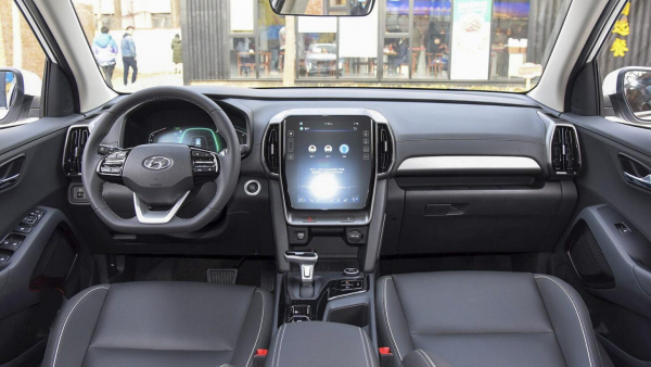 В Россию привезли очень популярный кроссовер Hyundai, который стоит дешевле китайских авто