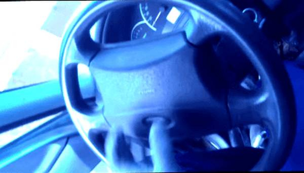 Снятие airbag руля на различных моделях легковых автомобилей Снятие airbag руля на различных моделях легковых автомобилей