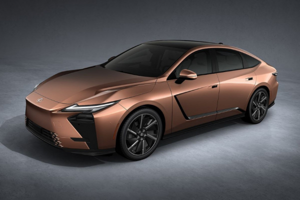 Дебютировал большой седан Lexus ES нового поколения