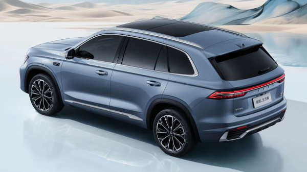 Geely Monjaro обновлен во второй раз: салон и мощность Geely Monjaro обновлен во второй раз: салон и мощность