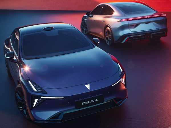 Компания Changan показала эффектный седан Shenlan L06