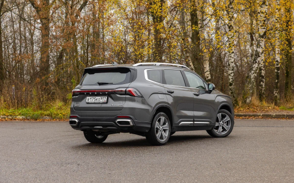 Одинаково разные. Мы сравнили Geely Okavango и Jetta VS7
Одинаково разные. Мы сравнили Geely Okavango и Jetta VS7