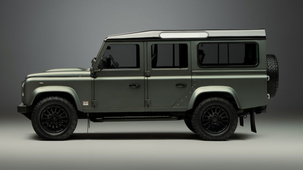 Классический Land Rover Defender принарядился в стиле Octa 