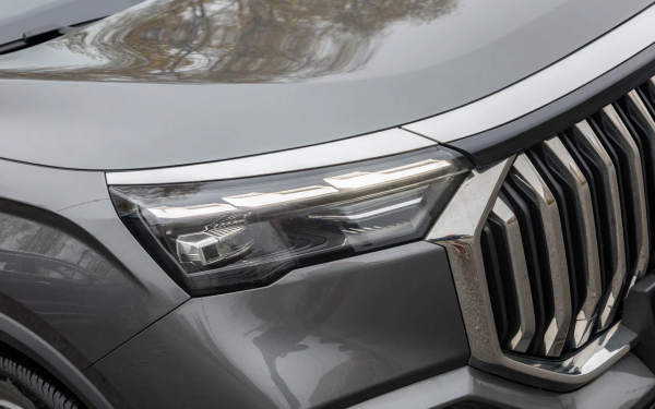 Одинаково разные. Мы сравнили Geely Okavango и Jetta VS7
Одинаково разные. Мы сравнили Geely Okavango и Jetta VS7